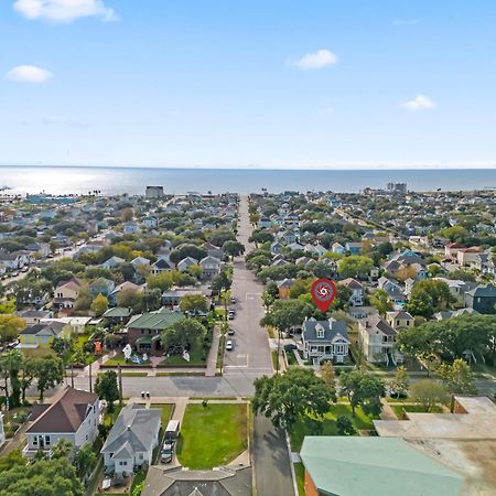 Historic Galveston Family Beach Home With 3 King Beds Exterior foto