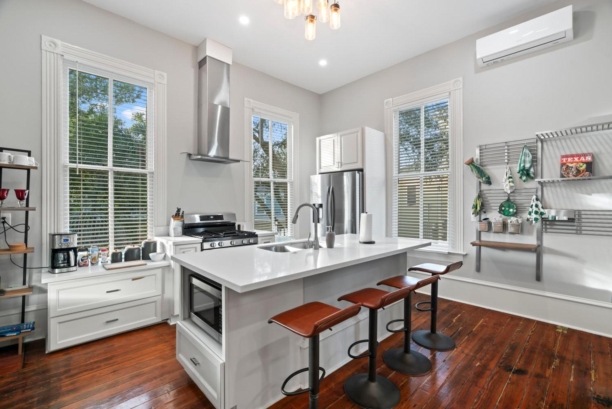 Historic Galveston Family Beach Home With 3 King Beds Exterior foto